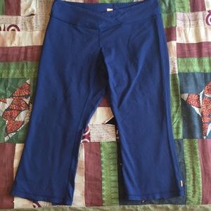 Lucy yoga capris large